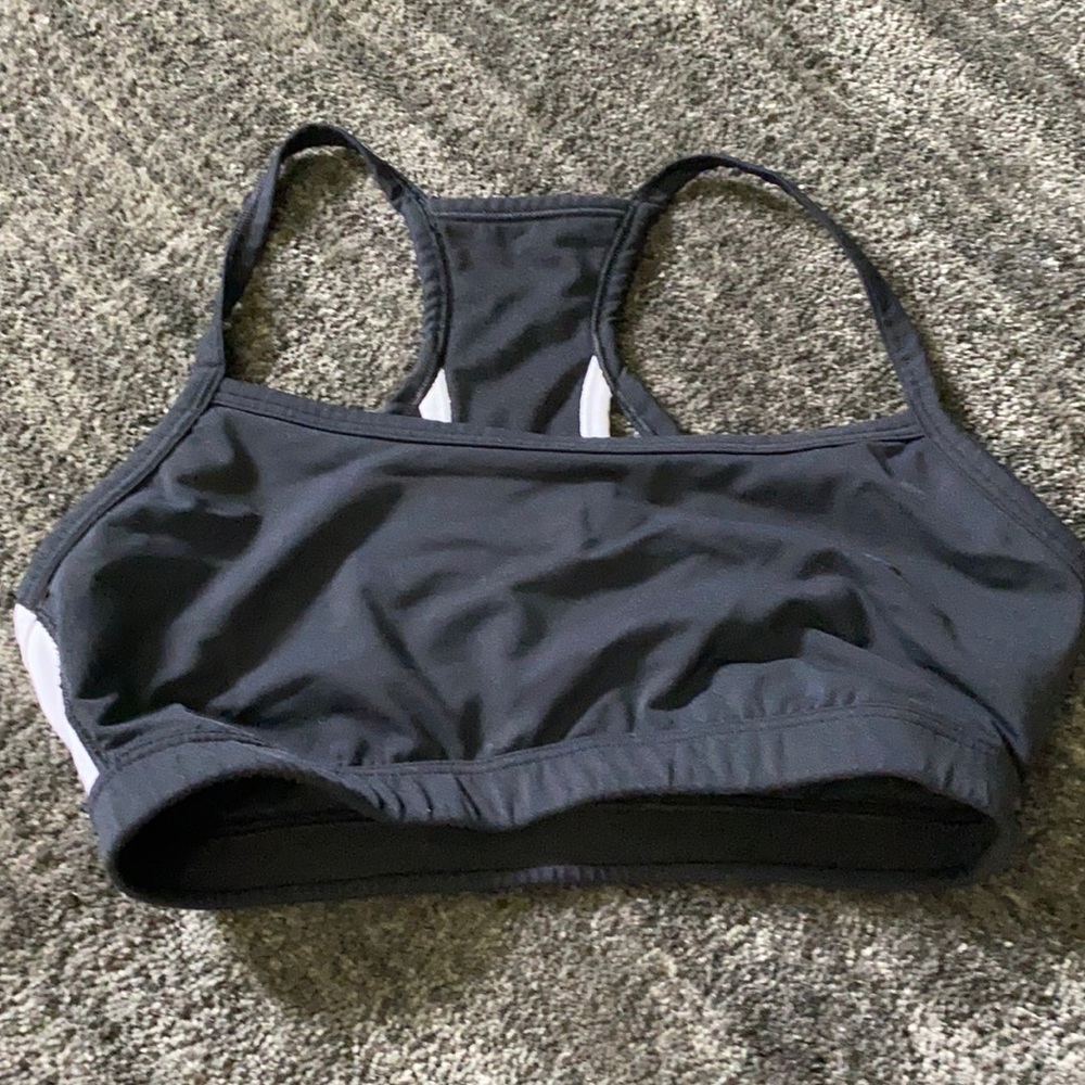 Gap fit sports bra